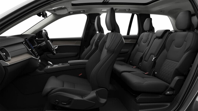 Volvo XC90 2.0 B5P Plus Edition Dark 5dr AWD Geartronic Petrol Estate - Image 5